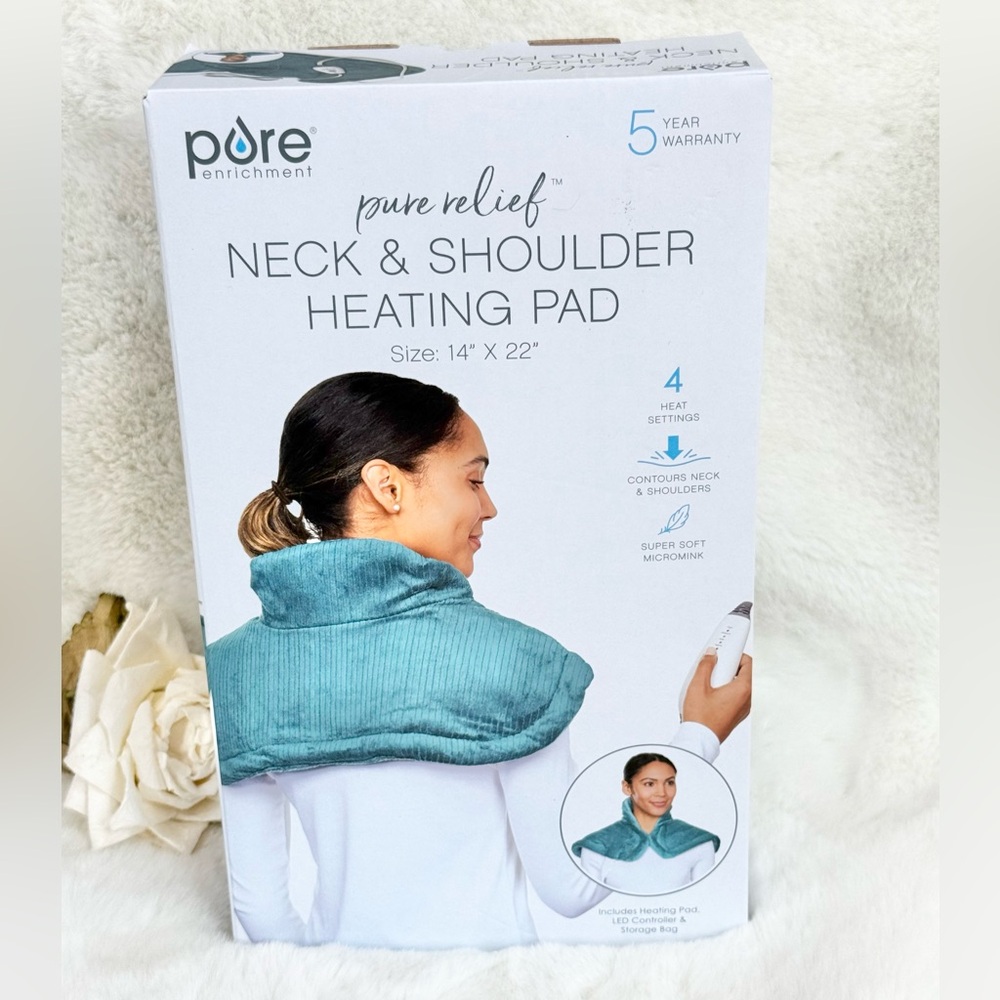 New with tags Pure Enrichment Neck & Shoulder Heating Pad with 4 settings- Teal
